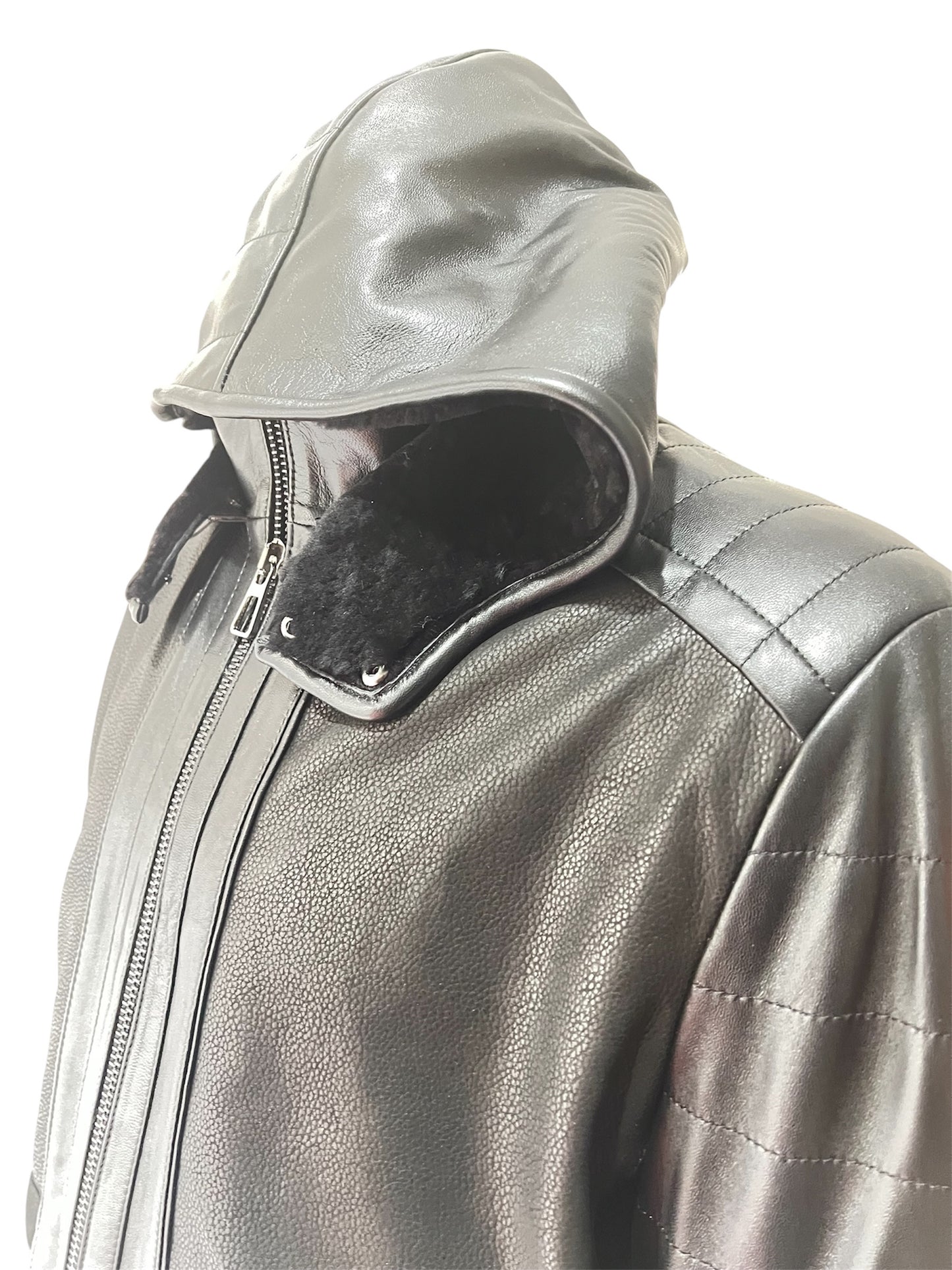 Kapşonlu deri kaban