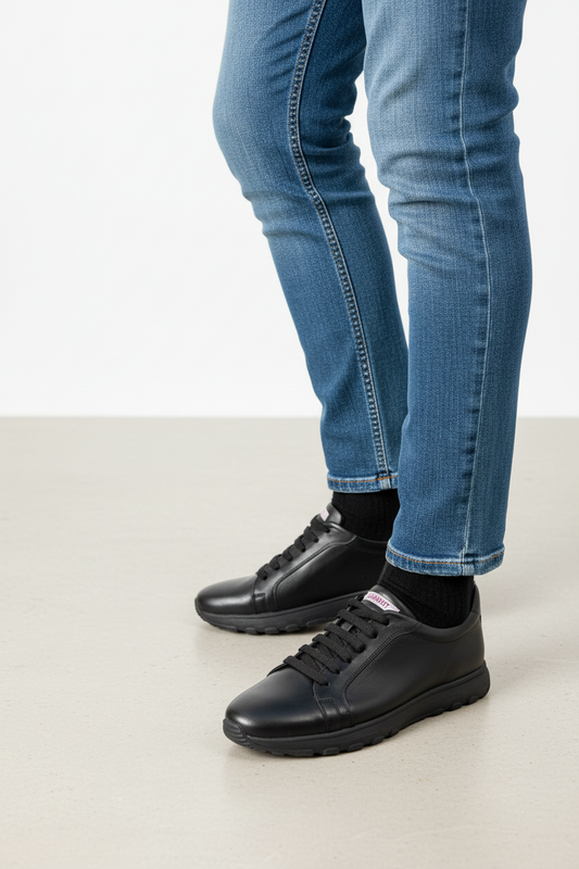 Siyah Sneaker Jean Pantolonla